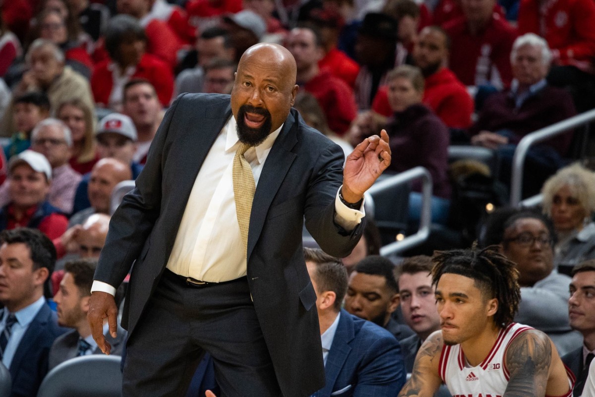 Indiana Mike Woodson in the second half against the Miami at Gainbridge Fieldhouse.  (Trevor Ruszkowski-USA TODAY Sports)
